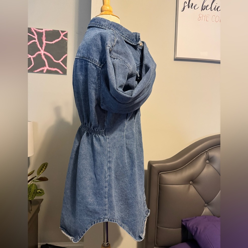 PrettyLittleThing Blue Long Sleeve Denim Dress - Picture 3 of 6